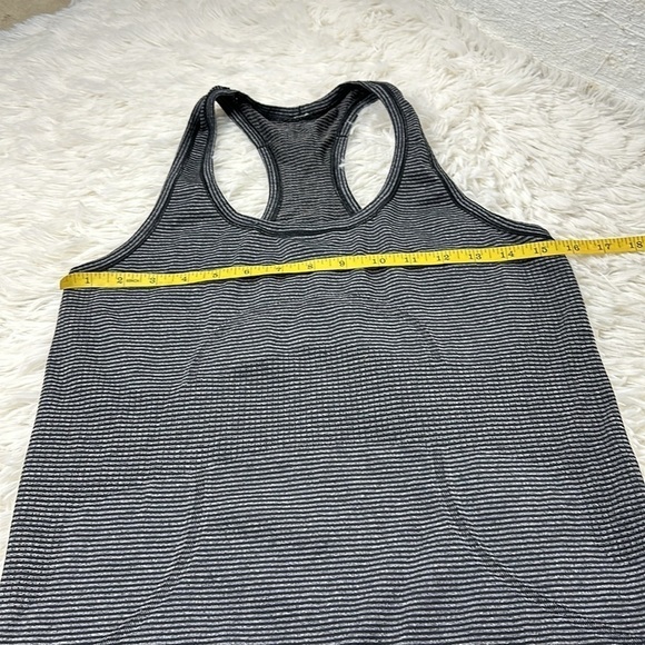 Lululemon Swiftly Tech Tank - Picture 3 of 4